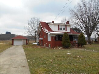 10882 Lincoln St SE, East Canton, OH 44730