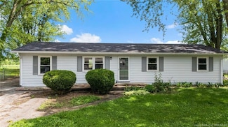 2073 E Gardner Ln, Madison, IN 47250