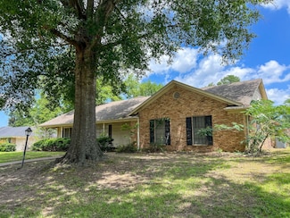 1116 Kingspark Dr, Tyler, TX 75703