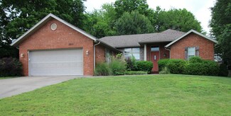 3631 E Bowman St, Springfield, MO 65809