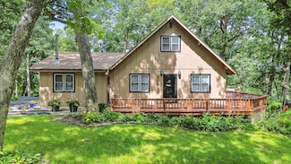 304 Wild Cherry Dr, Dixon, IL 61021