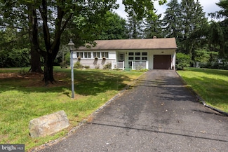 30 Summit Ave, Berlin, NJ 08009