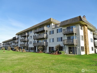 615 Ocean Shores Blvd NW Unit 210, Ocean Shores, WA 98569