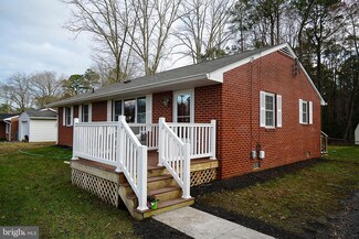22011 Point Lookout Rd, Leonardtown, MD 20650