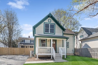 293 Scott St, Lake Forest, IL 60045