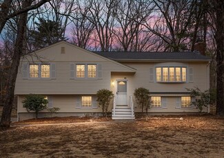 3 Bailey St, Foxboro, MA 02035