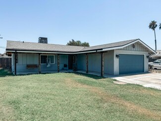 70 Linda Ln, Lemoore, CA 93245