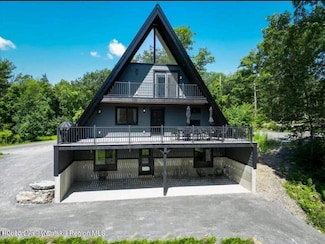 686 Green Lake Rd, Athens, NY 12015