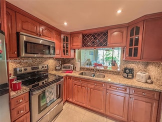 3301 N Country Club Dr Unit 306, Miami, FL 33180