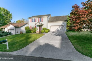 2112 Torch Light Ln, Knoxville, TN 37921