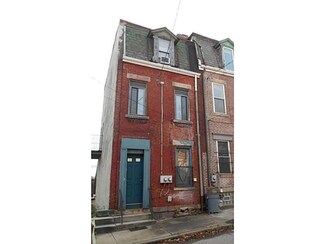 2042 Tustin St, Pittsburgh, PA 15219