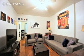 349 W 45th St Unit 4RE, New York, NY 10036