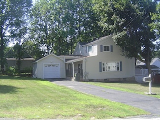 67 Blackstone St, Manchester, NH 03103