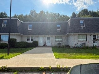 34 Princeton Terrace Unit 34 B, Greenfield, MA 01301