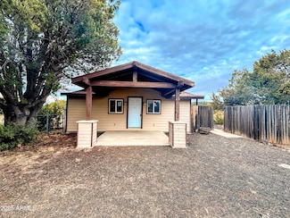 7 County Rd, Vernon, AZ 85940