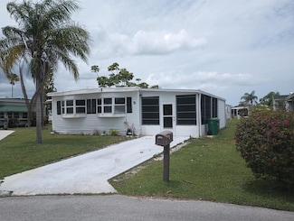 5 Santa fe Ln, Port St. Lucie, FL 34952
