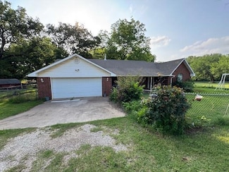19733 Johnson Ave, Purcell, OK 73080