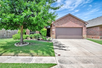 12833 Breckenridge Ct, Fort Worth, TX 76177