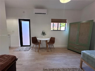 52 NW 68th St Unit R, Miami, FL 33150