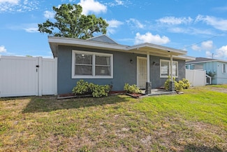 11104 Hackney Dr, Riverview, FL 33578