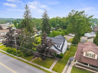 40 Greenville Ave, Clarion, PA 16214