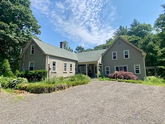 387 W Washington St, Hanson, MA 02341