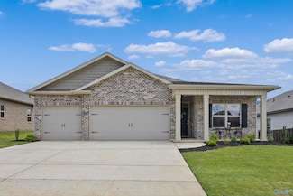 13216 New Foal Ln NW, Madison, AL 35756