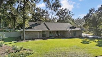 2941 Chelsea Woods Dr, Valrico, FL 33596