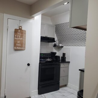 371 Seymour Ave, Newark, NJ 07112