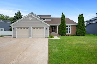 1848 Maryland Dr, Elk Grove Village, IL 60007