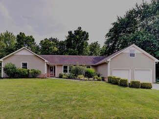 8037 Tanager Ct, Indianapolis, IN 46256