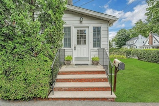 10 Carman Rd, Scarsdale, NY 10583