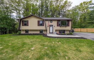 46 Paula Dr, Harrisville, RI 02830