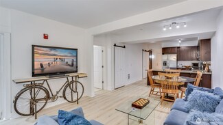 699 John St Unit 306, Seattle, WA 98109