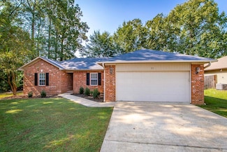 31 Newcastle Dr, Cabot, AR 72023
