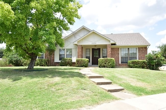 1033 Simon Dr, Plano, TX 75025
