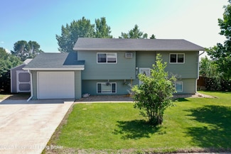 985 26th St W, Dickinson, ND 58601