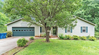 1713 Poe Cir, Hickory, NC 28601