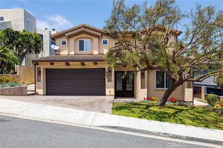 1521 11th St, Manhattan Beach, CA 90266