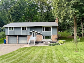 16700 Weaver Lake Rd, Osseo, MN 55311