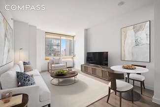 35 W 33rd St Unit 34, New York, NY 10001
