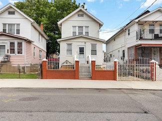 105-15 133rd St, South Richmond Hill, NY 11419