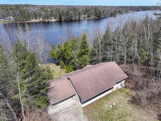 6258 Ninebark Rd, Oconto, WI 54153