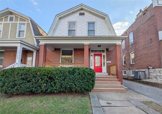 6126 Crescent Ave, Saint Louis, MO 63139