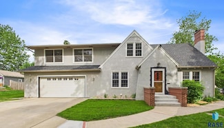 1816 S Main Ave, Sioux Falls, SD 57105