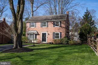 284 Hillcrest Rd, Wayne, PA 19087