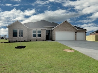 6001 E Sugarloaf St, Siloam Springs, AR 72761
