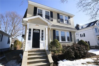 24 White Pkwy, North Smithfield, RI 02896