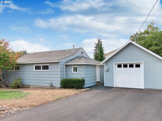896 5th St, Lafayette, OR 97127