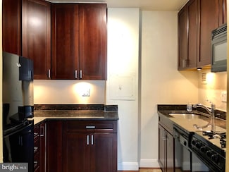 1021 Arlington Blvd Unit 706, Arlington, VA 22209